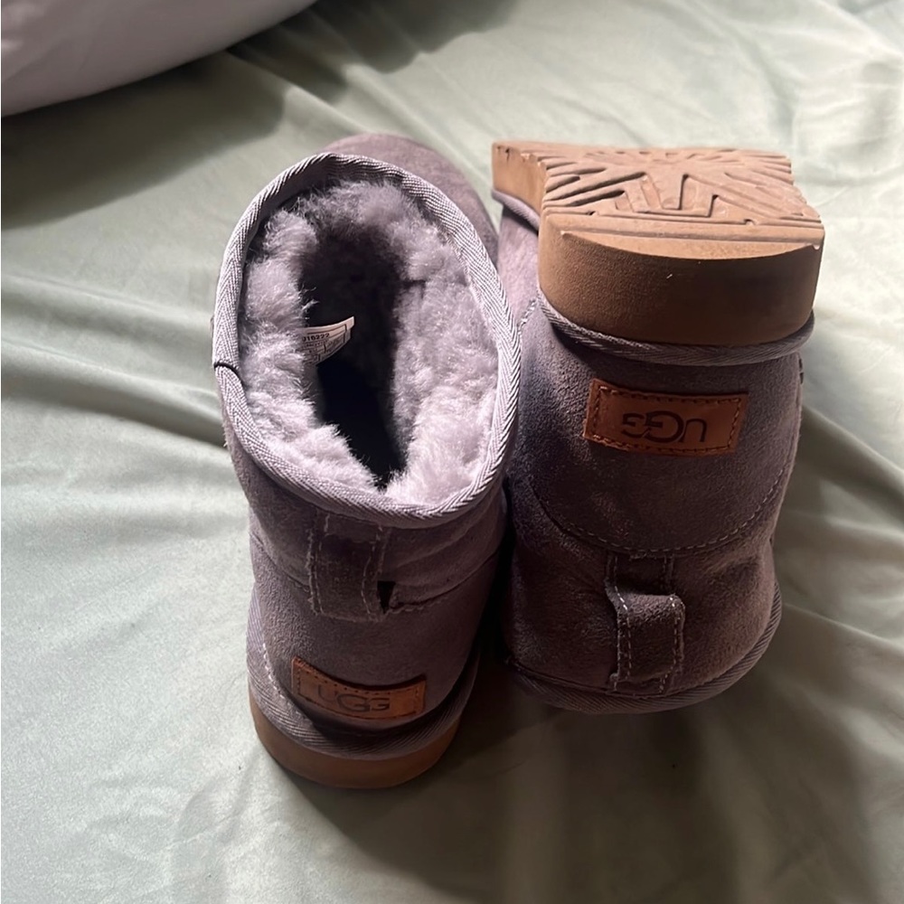 UGG low/short grey suede fuzzy insulation boots